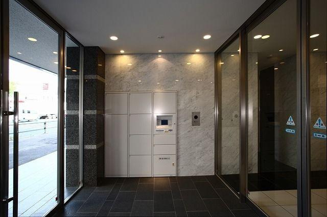福岡市博多区比恵町の賃貸マンションのロビー