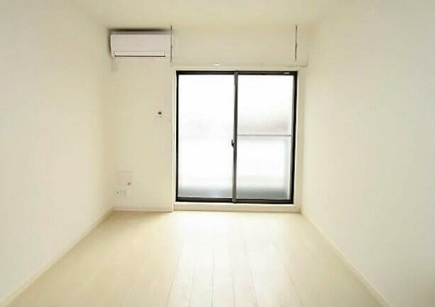 川崎市多摩区菅２丁目の賃貸マンションの居間・リビング