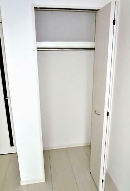 川崎市多摩区菅２丁目の賃貸マンションの収納