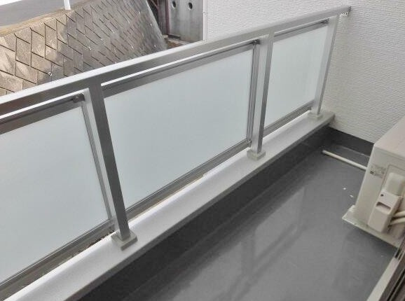 川崎市多摩区菅２丁目の賃貸マンションのバルコニー