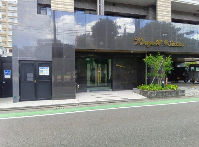 福岡市博多区博多駅南２丁目の賃貸マンションの駐車場