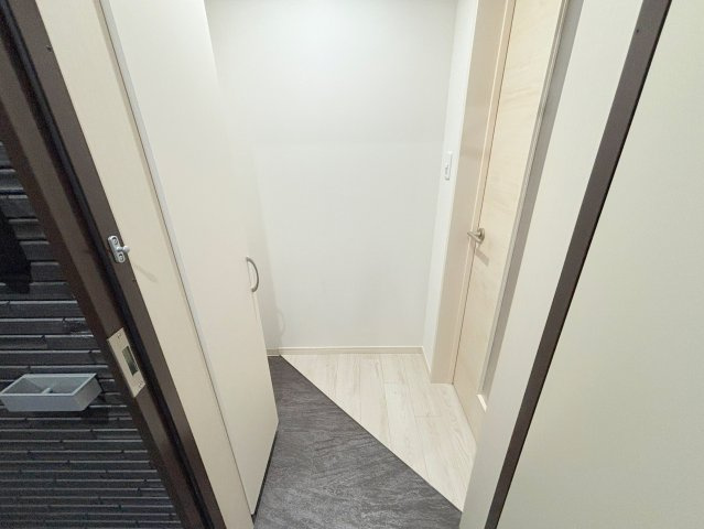 M-City大阪十三の玄関