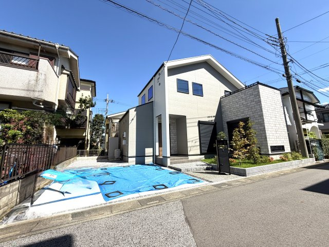 越谷市花田２期１号棟グランフェリディア新築戸建