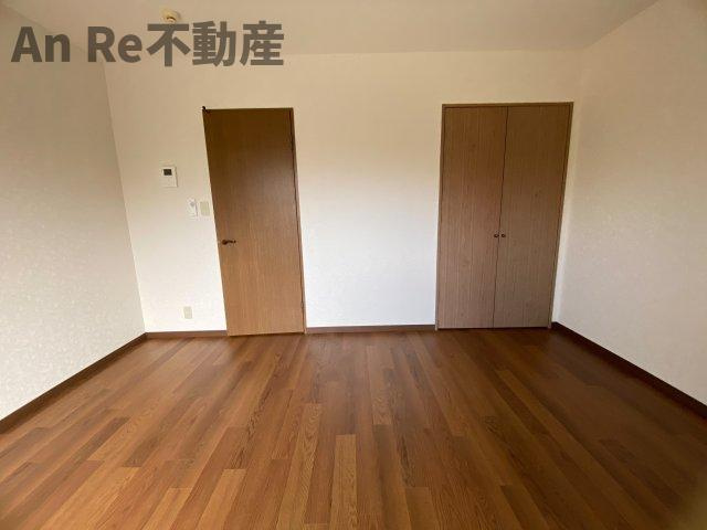 川口市東川口５丁目の賃貸マンションの洋室