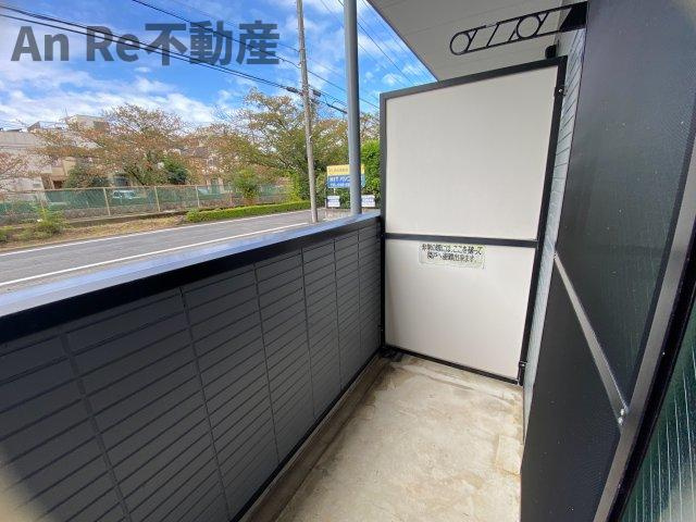 川口市東川口５丁目の賃貸マンションのバルコニー