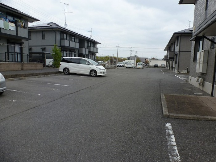セジュールＭＭＤ　Ⅴの駐車場