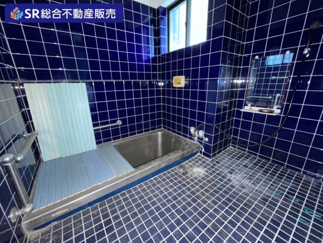 足代3丁目中古テラスハウスの浴室|1F　お風呂。ユニットバスに新調もご相談ください！