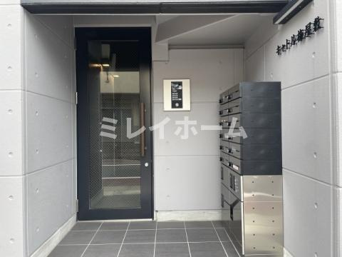 キャトル梅屋敷のエントランス