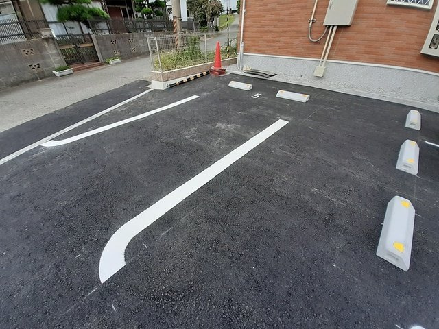 コンフォート長田Ⅱの駐車場