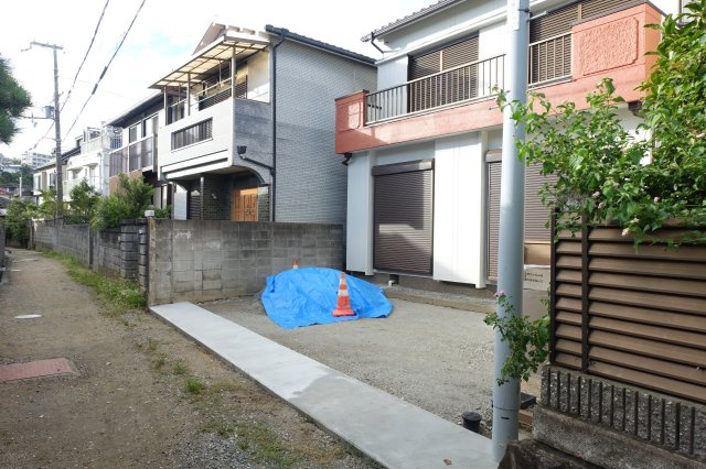 【前面道路含む現地写真】 | 西舞子３丁目中古住宅１