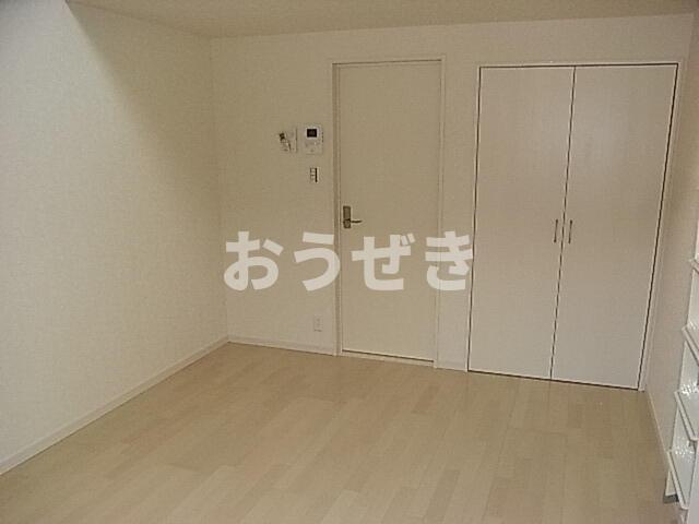 コルモ上大岡の居間・リビング