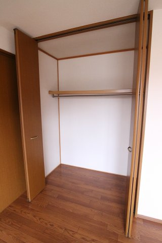 キングスコートB棟の収納