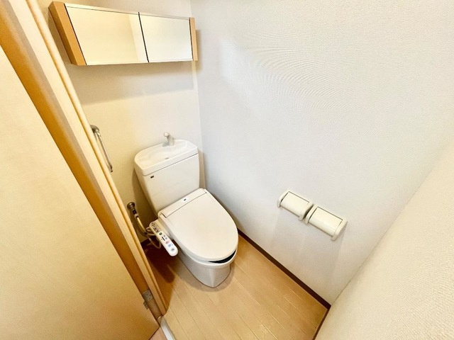 横浜市港南区最戸１丁目の賃貸マンションのトイレ
