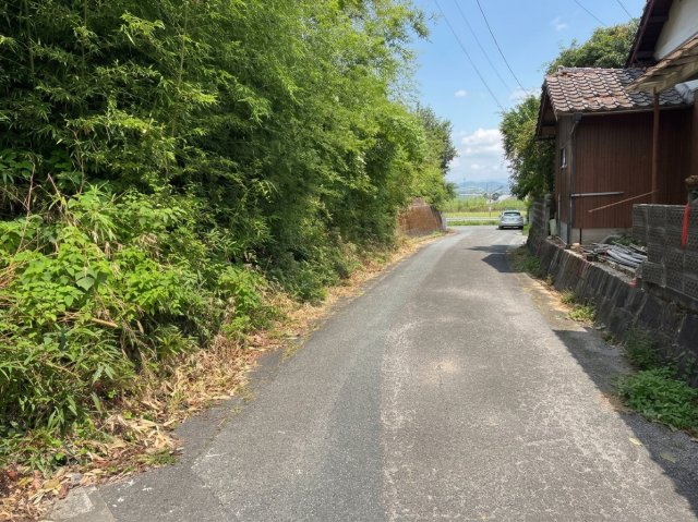 宇城市松橋町両仲間の売地の前面道路含む現地写真