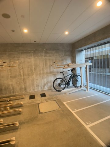 プライマル両国イーストの駐車場