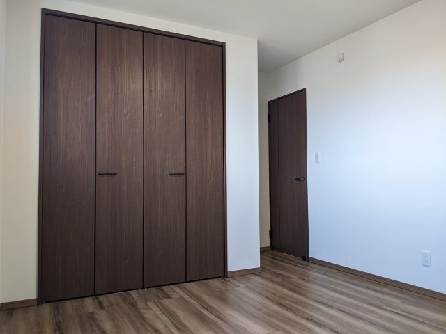 江陽建売の洋室