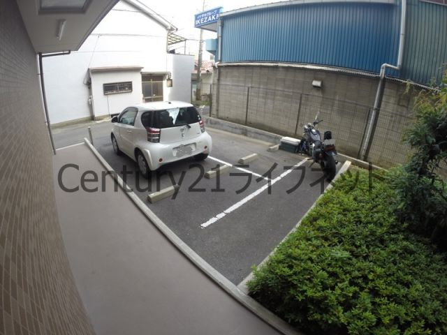 【駐車場】 | クレアート新大阪セレニティー