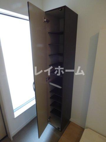 alcasa東大井の玄関