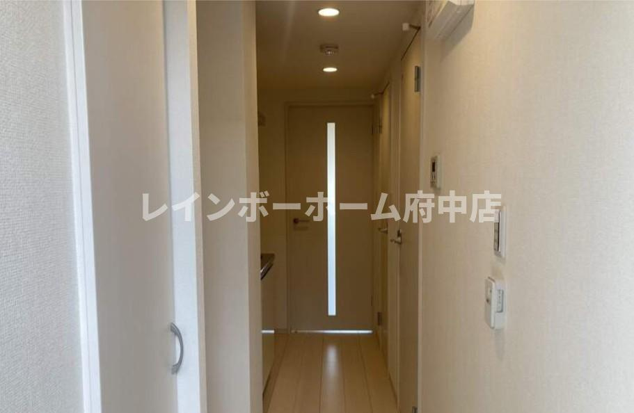 H2Ōの玄関