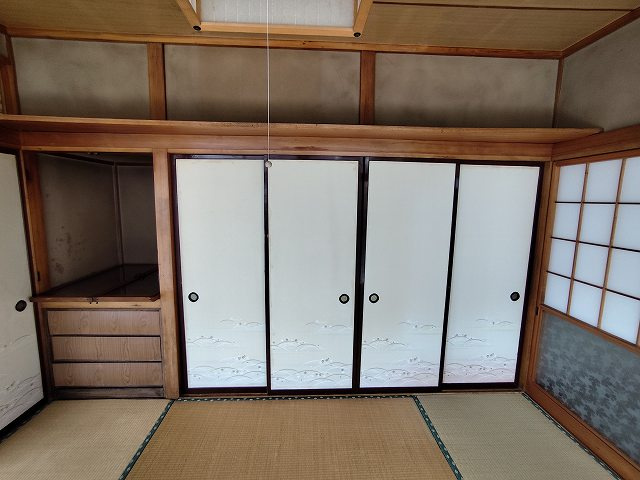 田子字鳥井貸家の収納