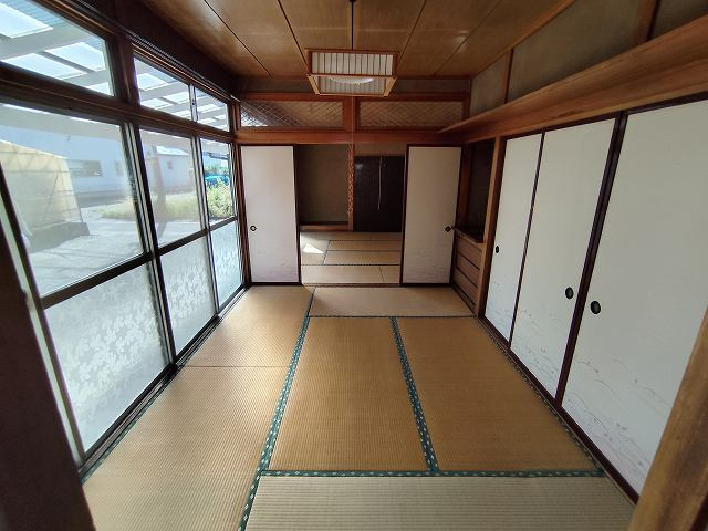 田子字鳥井貸家の和室