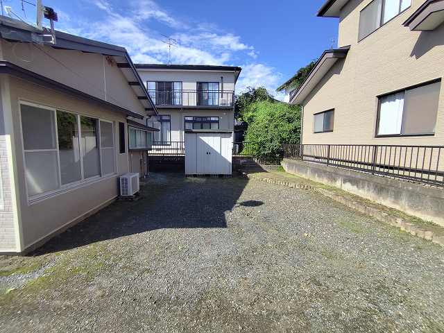 田子字鳥井貸家の収納