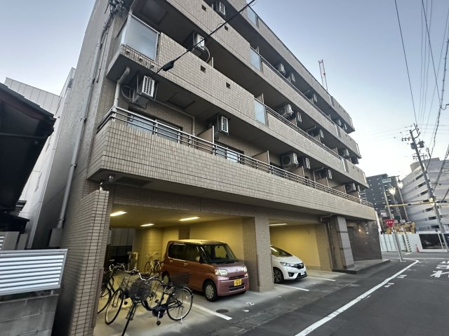 オーシャン三河豊田駅前の外観