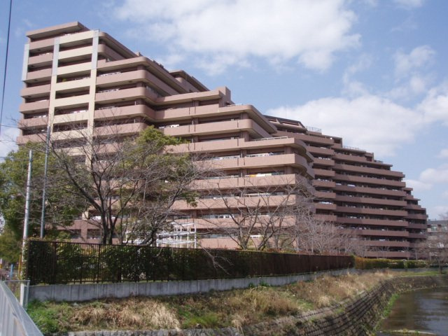 ライオンズガーデン千里丘の画像
