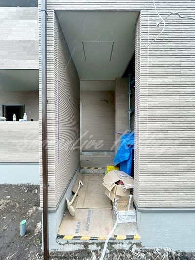 藤沢市湘南台６丁目のアパートのエントランス