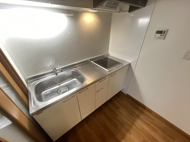 ヴィラコスモスC棟のキッチン|＊他号室参考写真