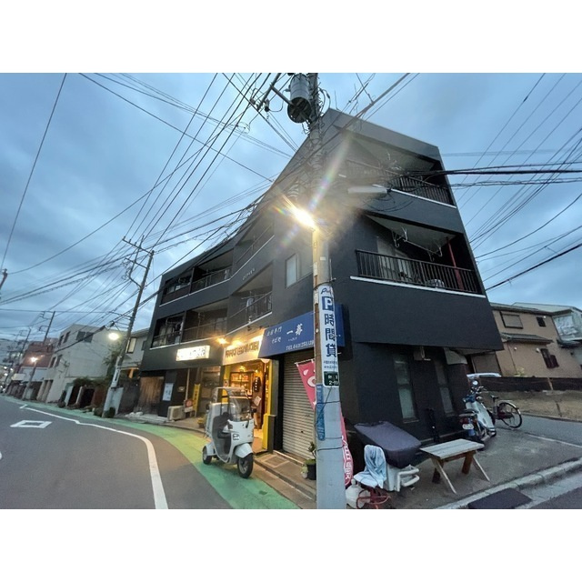 弁天ロイアルビルの外観|落ち着いた雰囲気の外観です