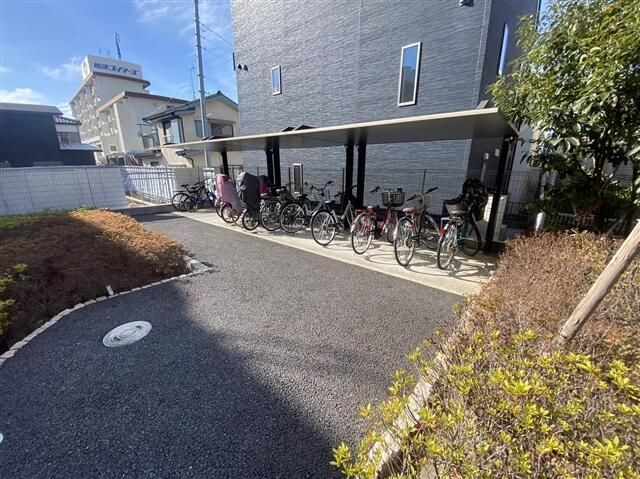 アイリスタ柏の駐車場|カースペースがあります