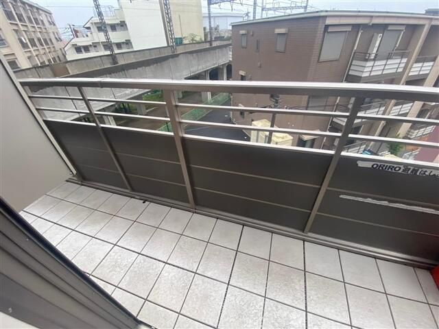 アイリスタ柏のバルコニー|外からの目が気にならないバルコニーで洗濯物が干せます