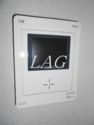 【セキュリティ】 | ロアジール中村 | モニター付きインターホンです。