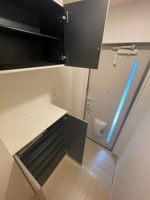 ル・レザン湘南の玄関