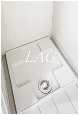 【設備】 | ６th Av.RESIDENCE AYASE | 室内洗濯機置き場です。