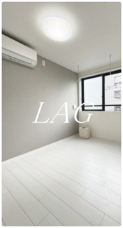 【居間・リビング】 | ６th Av.RESIDENCE AYASE | 洋室のお部屋です。