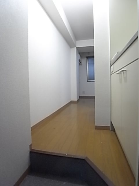 サンビルダー北野山ノ手の玄関