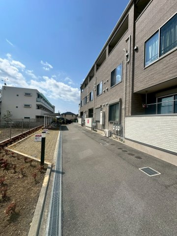グランフローラの駐車場
