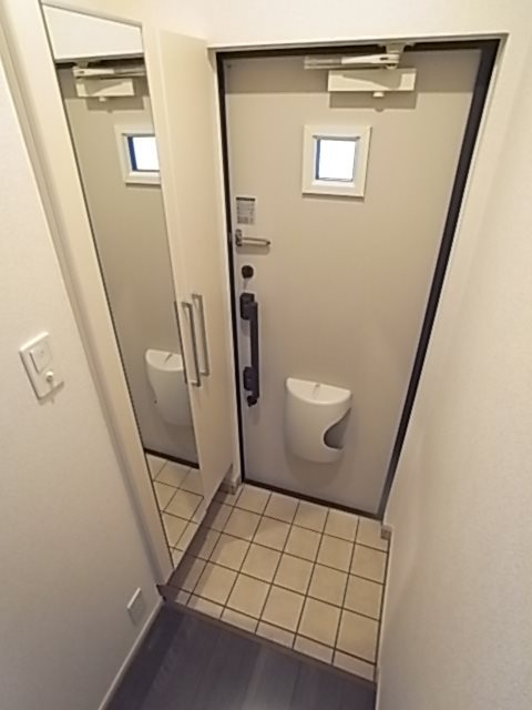 エトワール学文殿Ｂの玄関