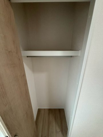 川崎市多摩区南生田７丁目のアパートの収納