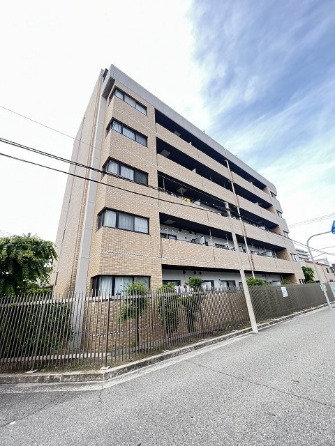 リベルテセオミの外観|きれいな外観です