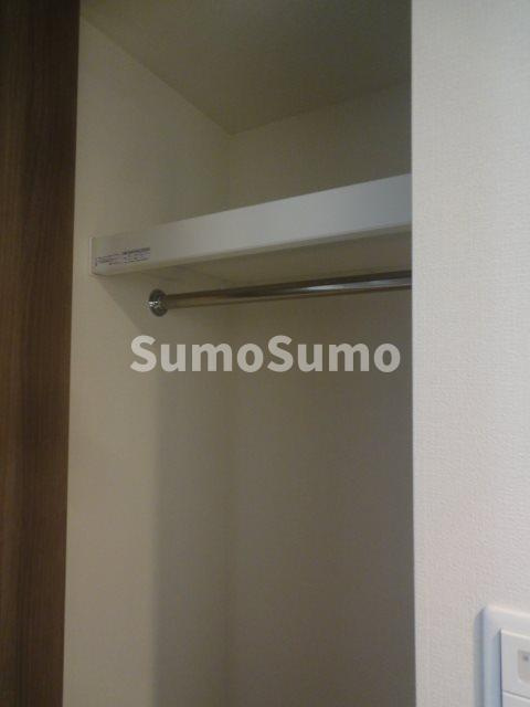 プレサンスジェネ新神戸ステーションフロントの収納