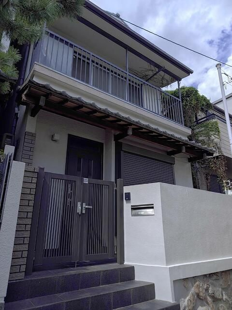 高羽町3丁目貸家Aの外観
