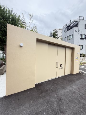 セレニテ西元町アリエの外観