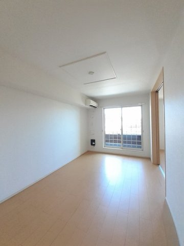 フィオーレ駿河台の居間・リビング
