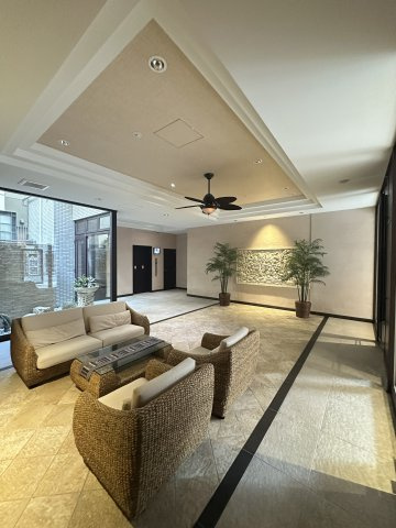 S-RESIDENCE淀屋橋のロビー