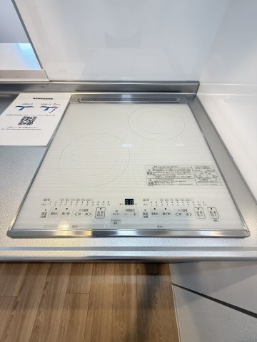 セレニテ西元町アリエのキッチン