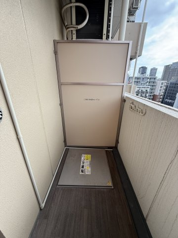 ミュプレ北浜EAST(旧 SEST北浜)のバルコニー