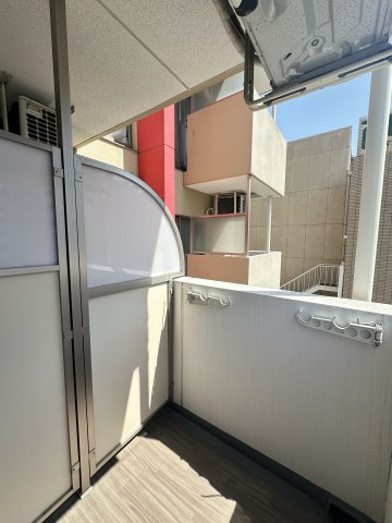 ミュプレ北浜EAST(旧 SEST北浜)のバルコニー